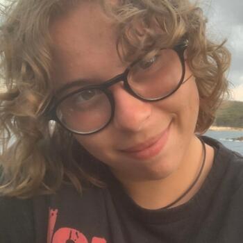 Babysitter in L'Hospitalet de Llobregat: Aroa