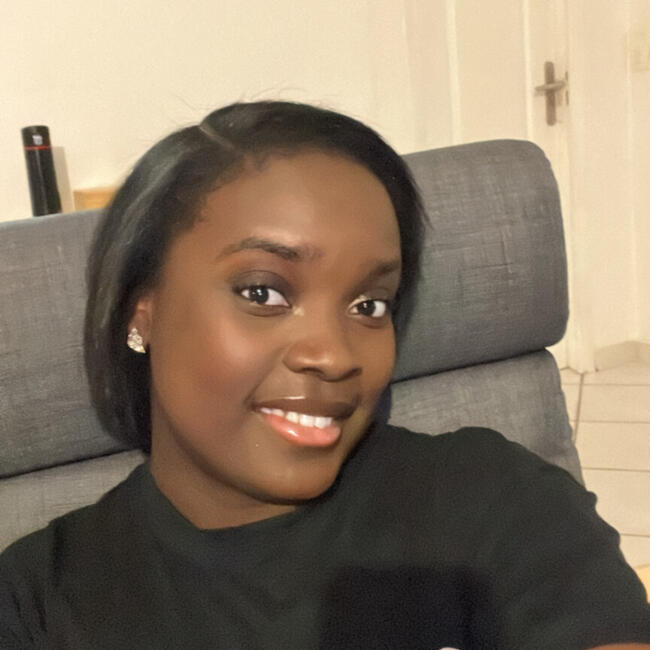 Babysitter in Serris: Solange