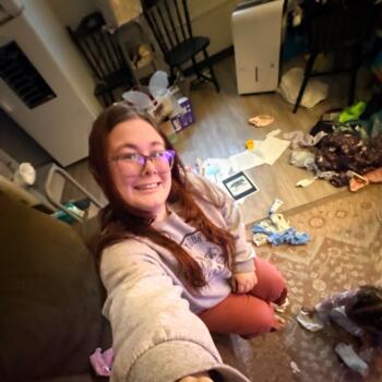 Babysitting job in Grand Forks: babysitting job Hailey