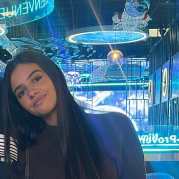 Babysitter in Toulon: Sherine