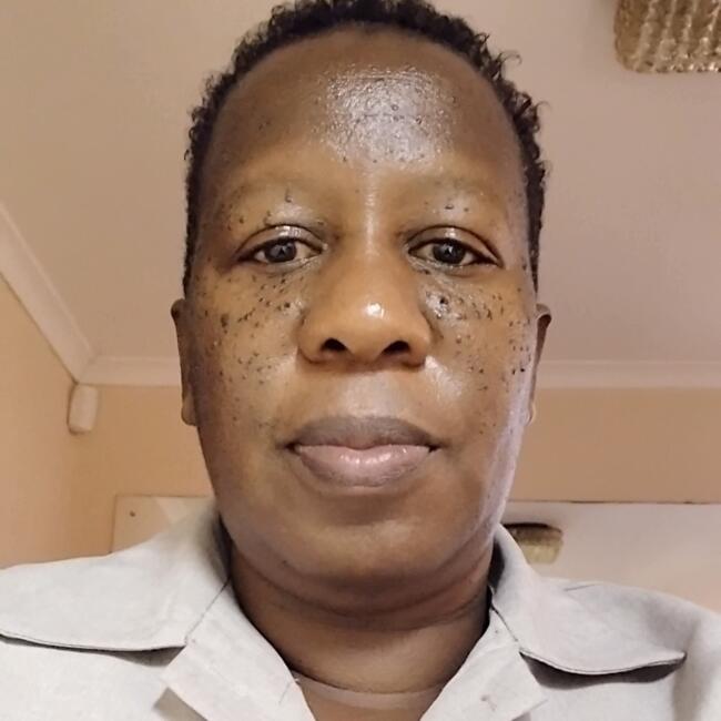 Babysitter in Cape Town: Sikhanyisiwe