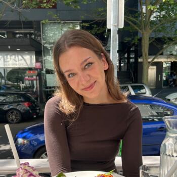Babysitter in Sydney: Elsa