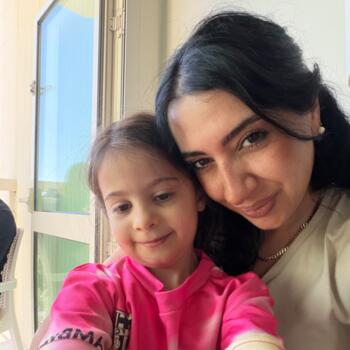Babysitting job in Ýpsonas: babysitting job Amira