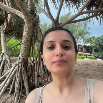 Babysitting job in Surat: babysitting job Krishna