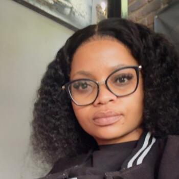 Babysitting job in Polokwane: babysitting job Mankodi