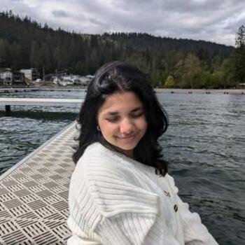 Niñera en Surrey: Hadia