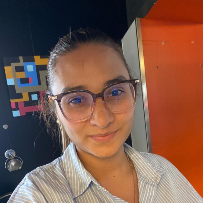 Canguro en Hospitalet de Llobregat: Angie