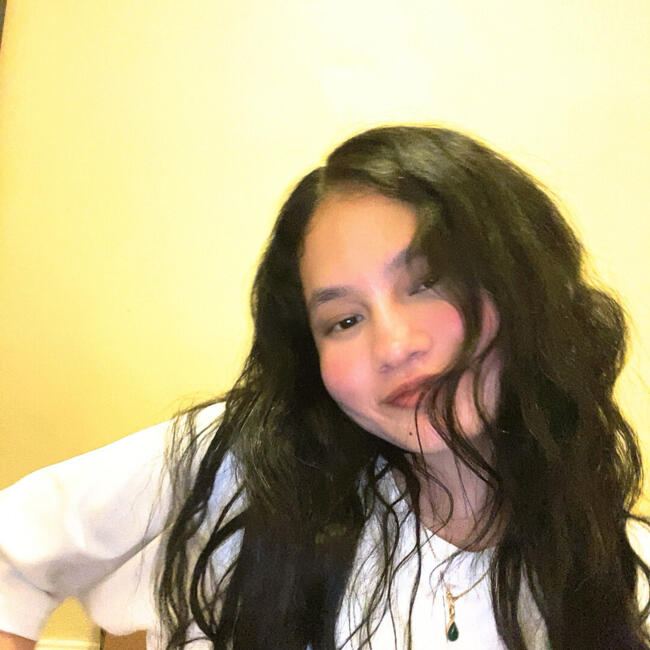 Babysitter in Sydney: Dana