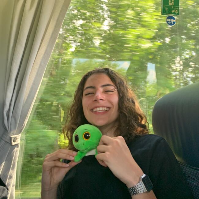 Babysitter in Bordeaux: Lilou