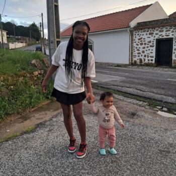 Babysitter Arranhó: Rodnilza