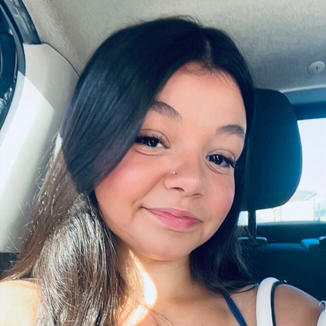 Babysitter em Sobreda: Ana Beatriz