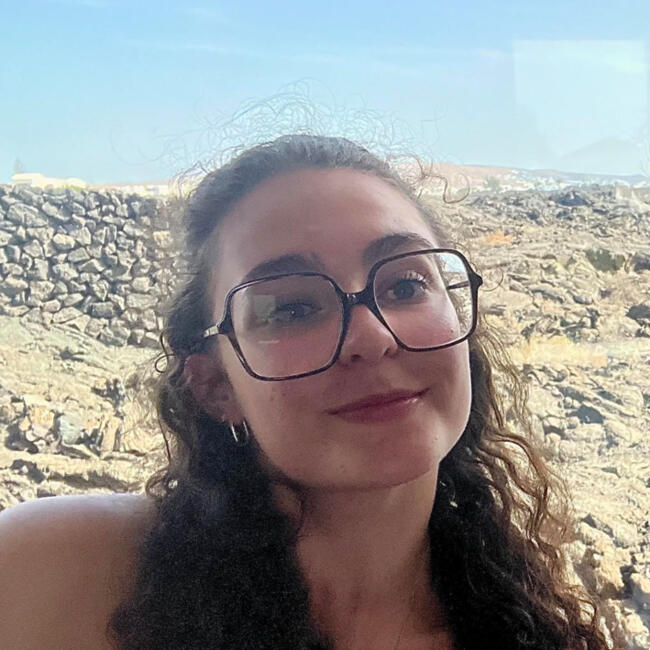 Babysitter in Grenoble: Lena