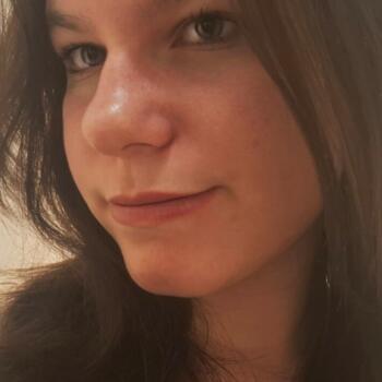 Babysitter in La Rochelle: Emma