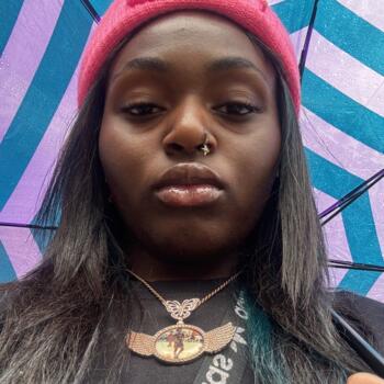 Babysitter Irvington: YaYa