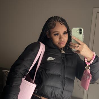 Babysitter in Lawrenceville (Georgia): Roniya