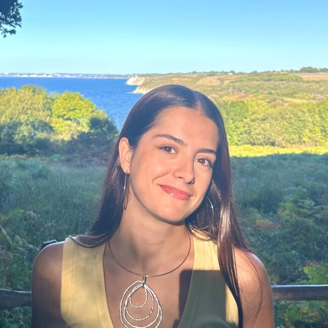 Niñera en Getxo: Alba