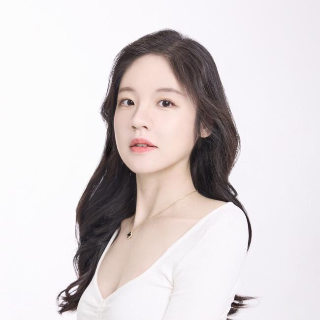 Babysitting job in Seoul: 민경