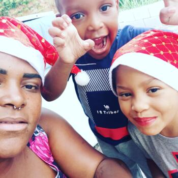 Emprego de babá em Contagem: emprego de babá NICOLLE E