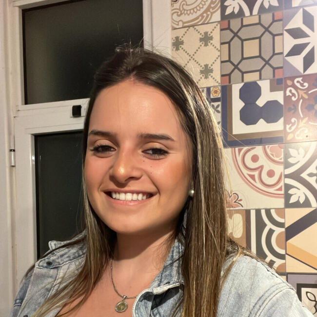 Niñera en Montevideo: Maria Belen Garcia