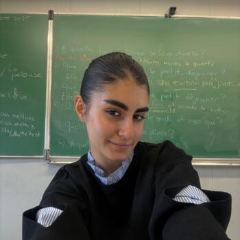 Babysitter in Dijon: Ailin