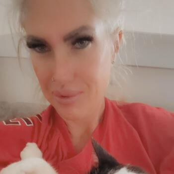 Babysitter in Nanaimo: Ashley