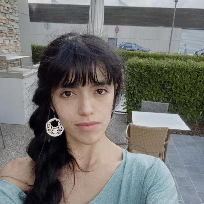 Babysitter in Belfort: Ana