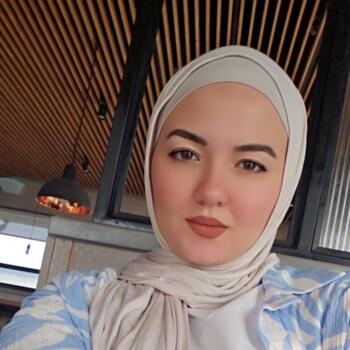 وظيفة جليسة أطفال في عجمان: فرص عمل كجليسة أطفال Manar