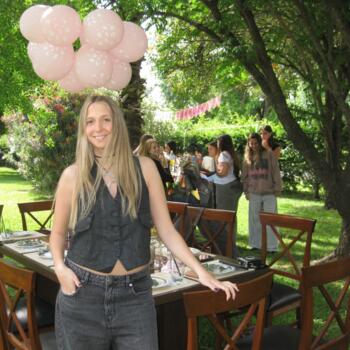 Babysitter in Rosario: Julia