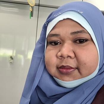 临时保姆 Singapore Island: Izah