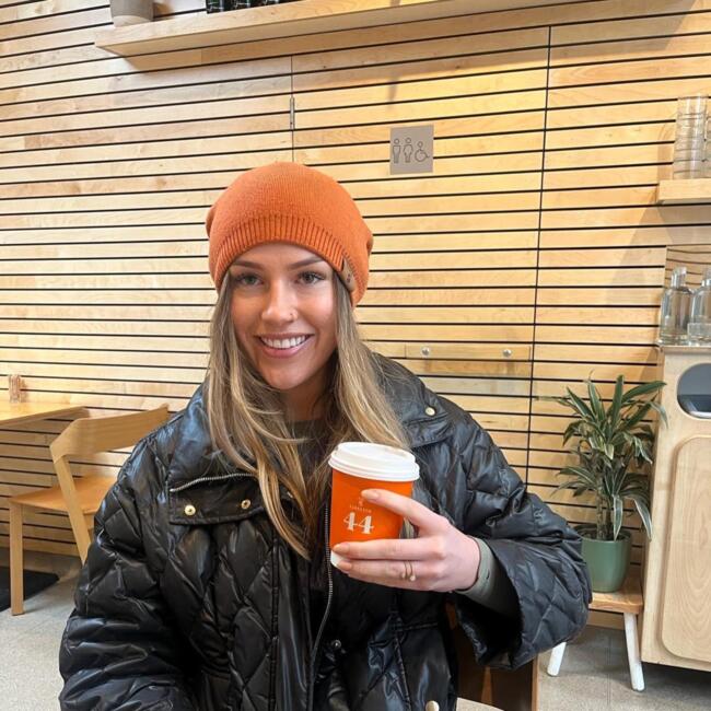 Babysitter in Galway: Katie