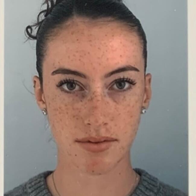 Babysitter in Saint-Julien-en-Genevois: Margaux