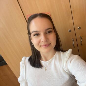 Babysitter Oradea: Iulia