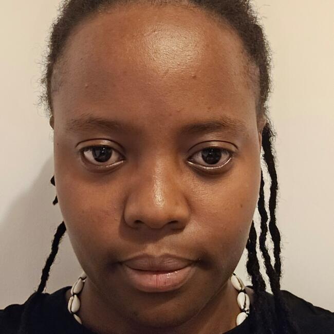 Babysitter in Milton Keynes: Mbeere