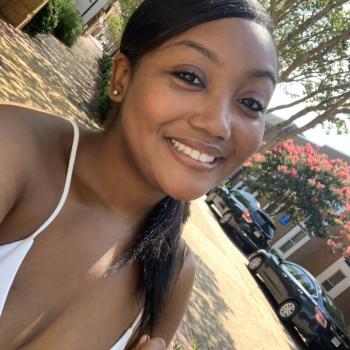 Babysitter in Hampton: Mercedes