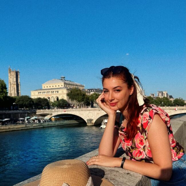 Babysitter in Fontenay-aux-Roses: Myriam