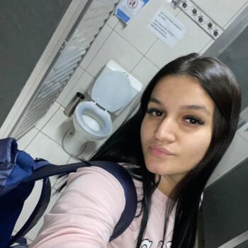 Babá em Mauá: Jade