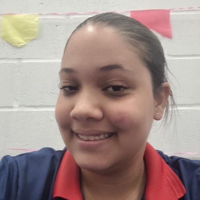 Emprego de babá em Brasília: Thayssa