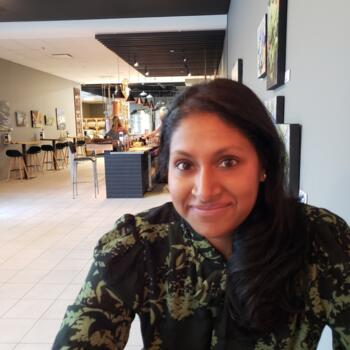 Job de garde d'enfants à Kelowna: job de garde d'enfants Priya