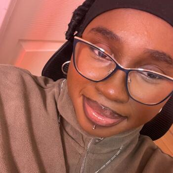 Babysitter in Milton Keynes: Enoima