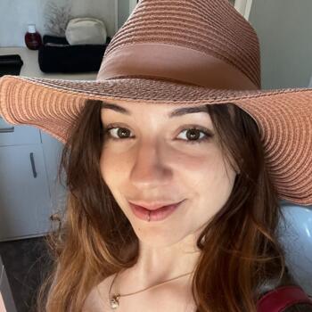 Babysitter in Lormont: Margaux