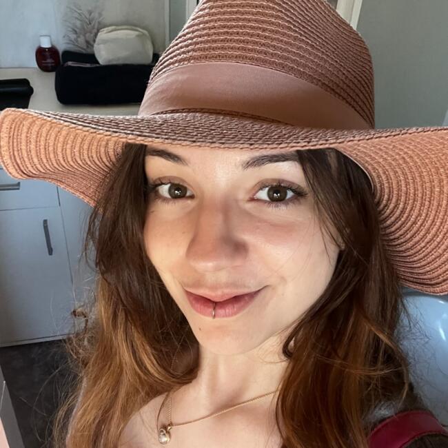 Babysitter in Lormont: Margaux