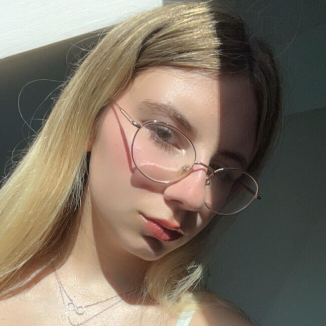 Babysitter in Dijon: Alexandra