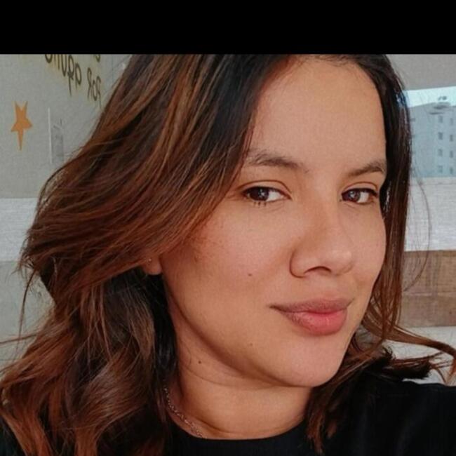 Babysitter in Brasília: Bianca