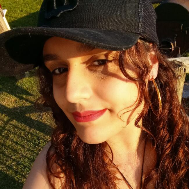 Babysitter in Joaçaba: Milena