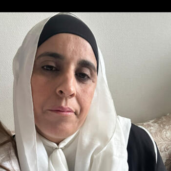 Babysitter in Neuilly-sur-Seine: Nora et Lakbira