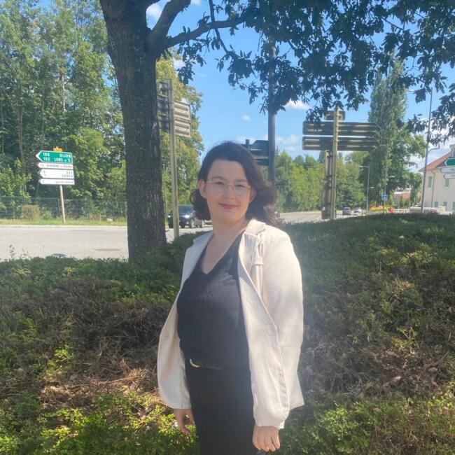 Babysitter in Ornex: Justine