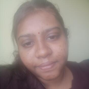 Kerja pengasuh di Johor Bahru: kerja pengasuh Priya