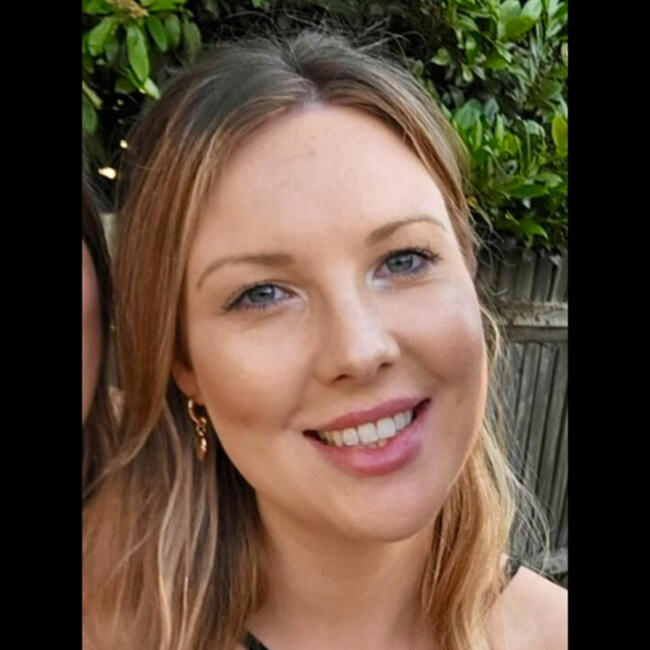 Babysitter in Brisbane: Louise