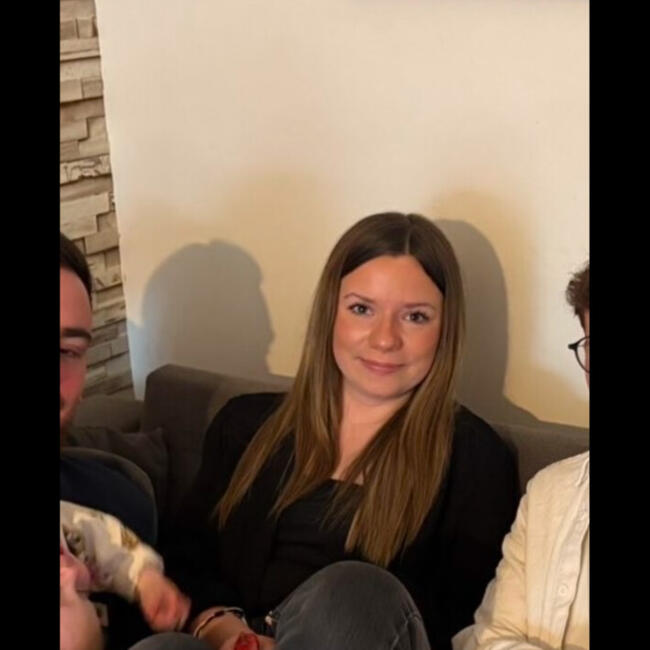 Babysitter in Boissey-le-Châtel: Ines