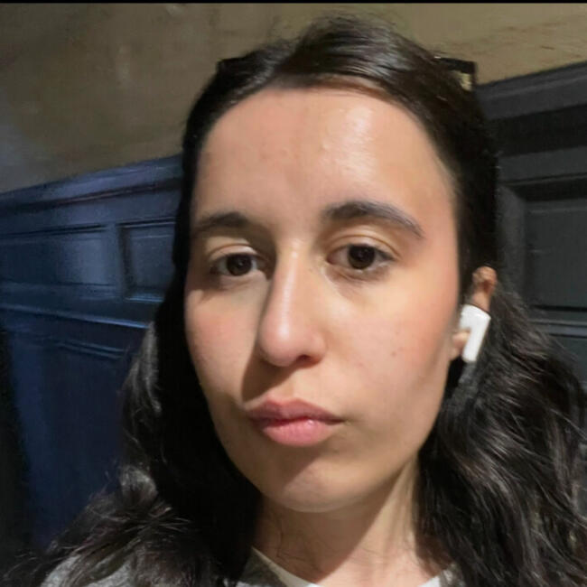 Babysitter in Bordeaux: Irem